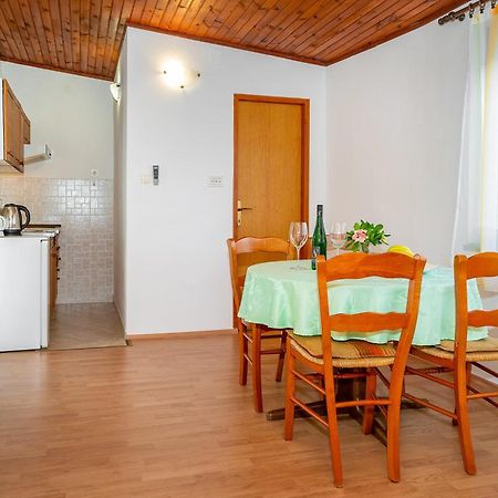 Apartments Sucur With Terrace Башка Экстерьер фото