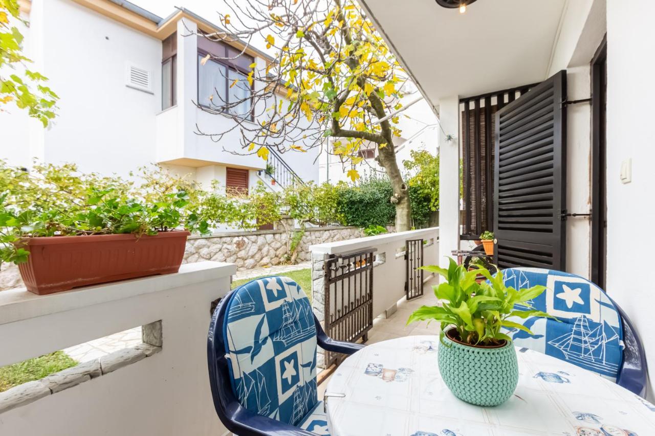 Apartments Sucur With Terrace Башка Экстерьер фото