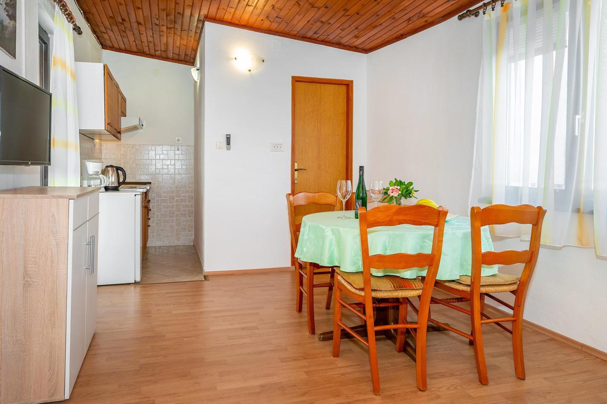 Apartments Sucur With Terrace Башка Экстерьер фото