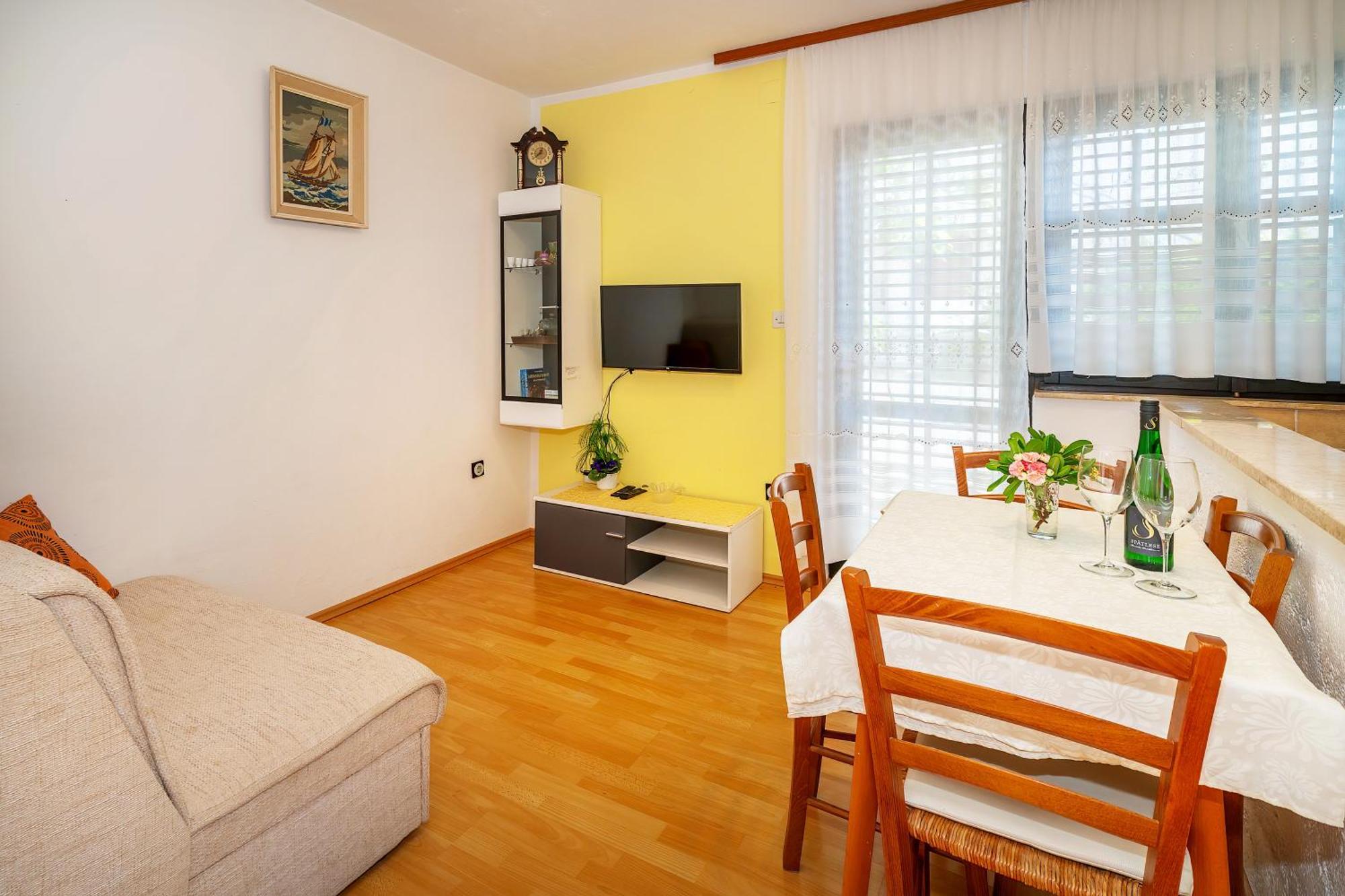 Apartments Sucur With Terrace Башка Экстерьер фото