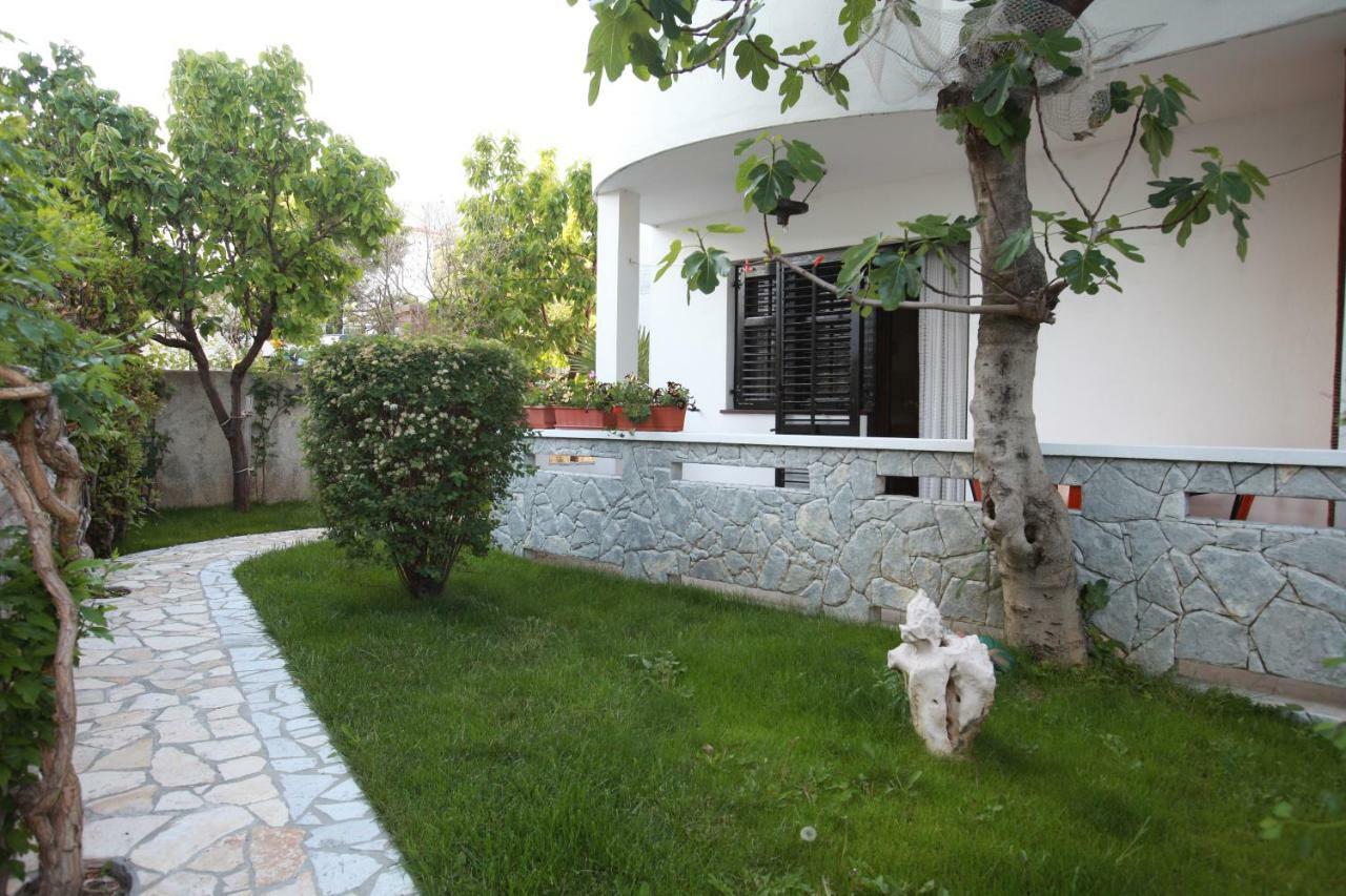 Apartments Sucur With Terrace Башка Экстерьер фото